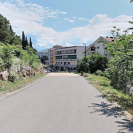 Aga Apartman Podgorica Buitenkant foto