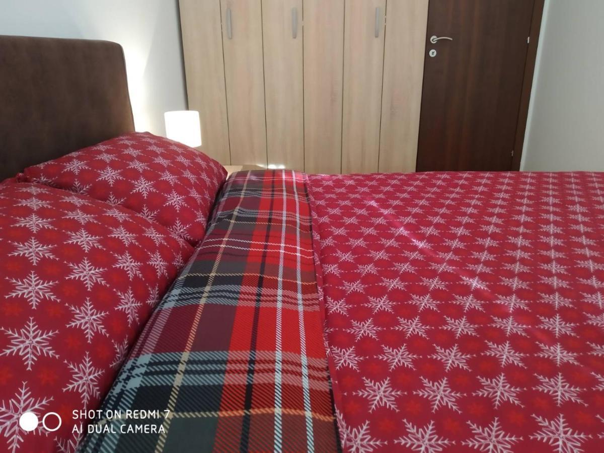 Aga Apartman Podgorica Buitenkant foto