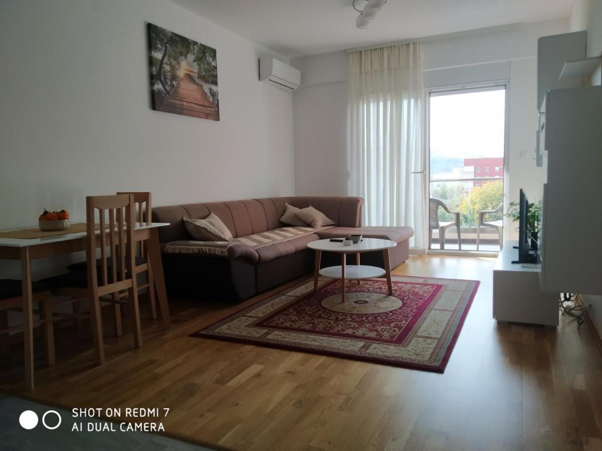 Aga Apartman Podgorica Buitenkant foto