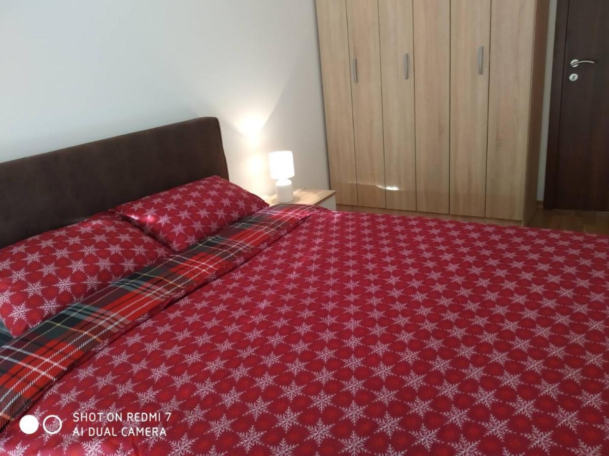 Aga Apartman Podgorica Buitenkant foto
