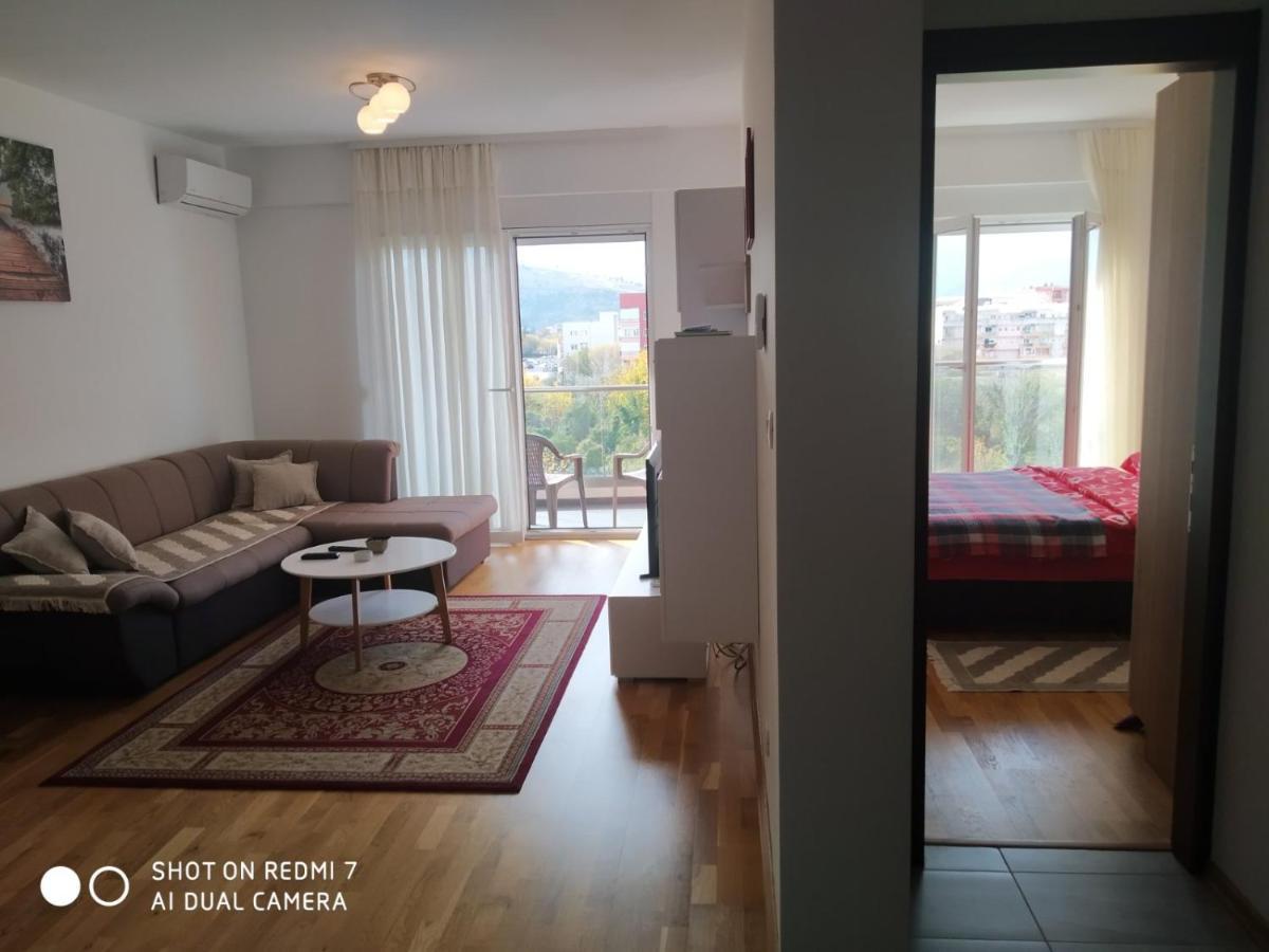 Aga Apartman Podgorica Buitenkant foto