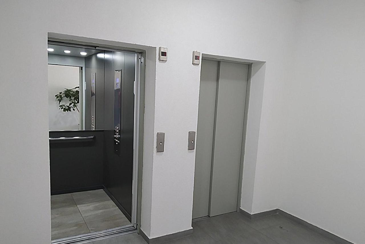 Aga Apartman Podgorica Buitenkant foto